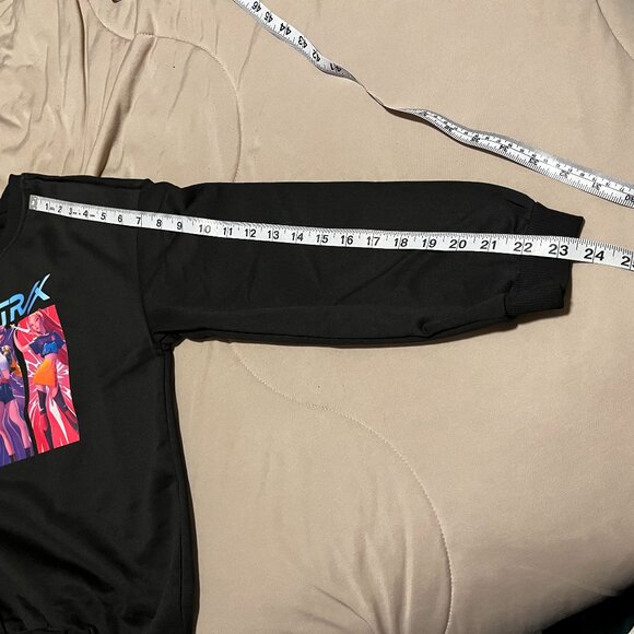 NEW Kids Kpop Demon Hunters Huntrix Sweater 11-12YR/Large - Picture 7 of 7